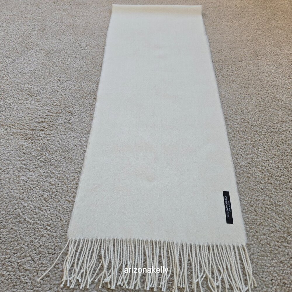 NWOT 100% Baby Alpaca Ivory Scarf Fringe - Picture 6 of 9